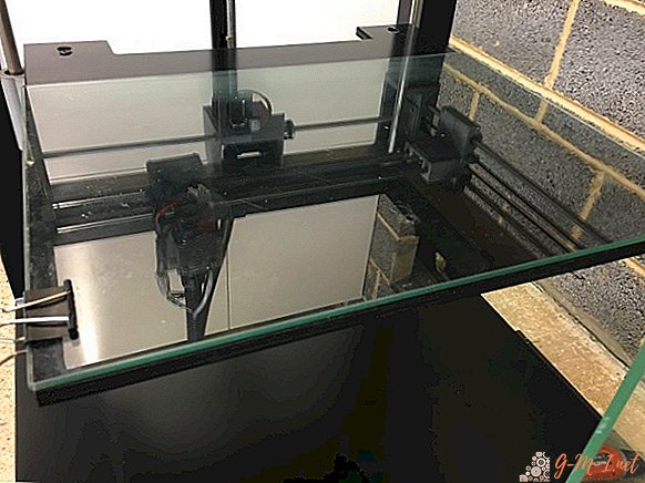 Een tafel voor een 3D-printer doe het zelf