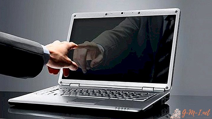 Tela preta em um laptop