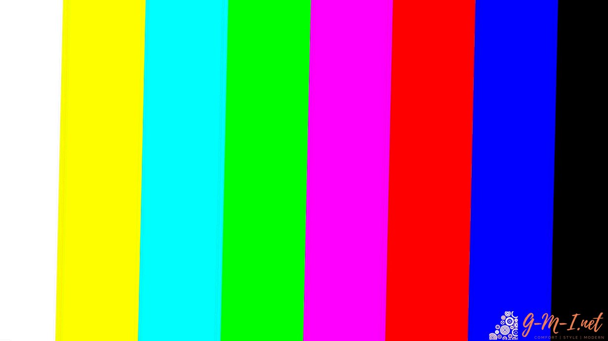 Color bars on the TV screen