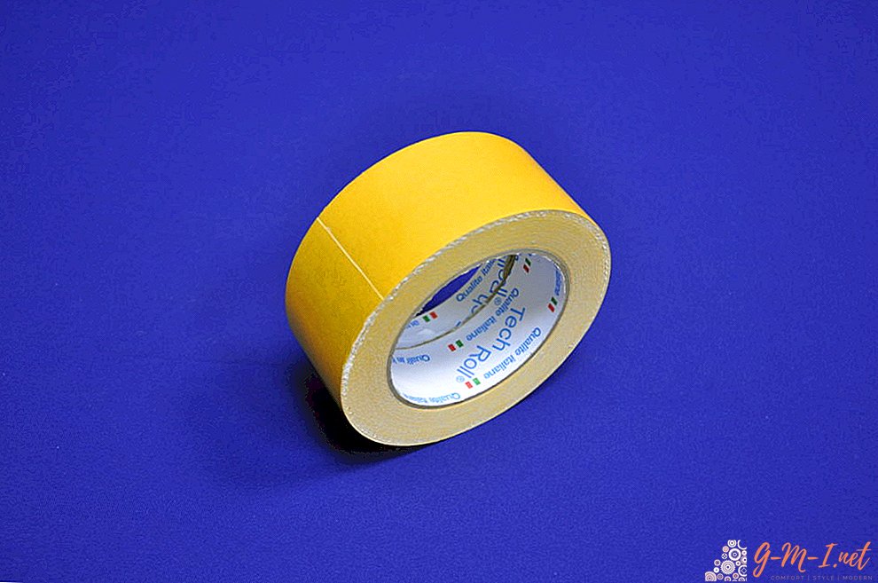 Double-sided tape as an alternative to drilling walls