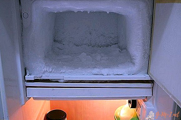 How often to defrost a freezer