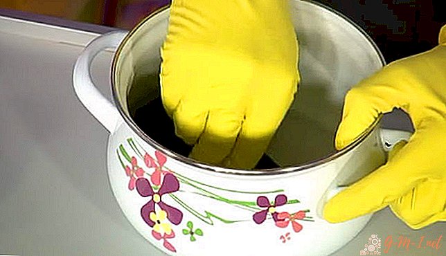 How to clean the enameled pan from the yellowness inside
