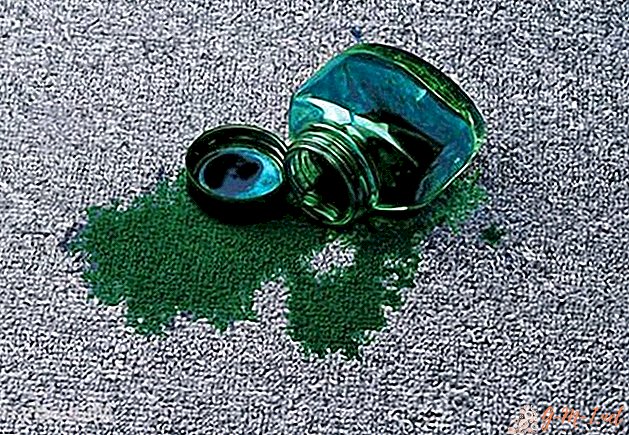 How to clean the green from the carpet