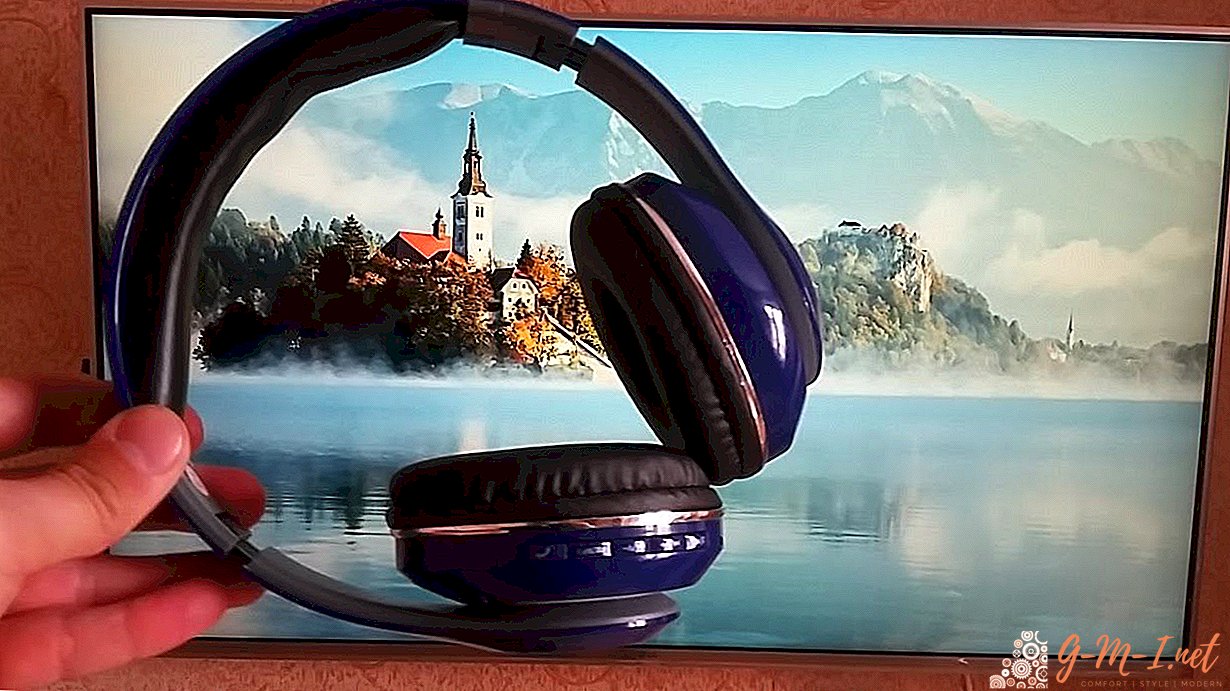 How to connect wireless headphones to a TV