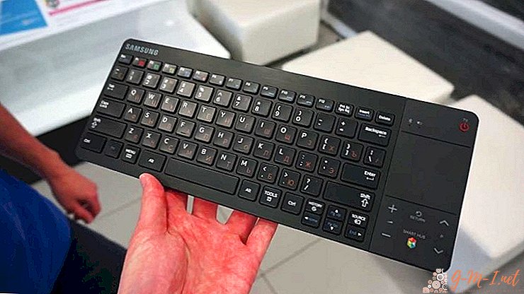 Een draadloos toetsenbord aansluiten op een tv