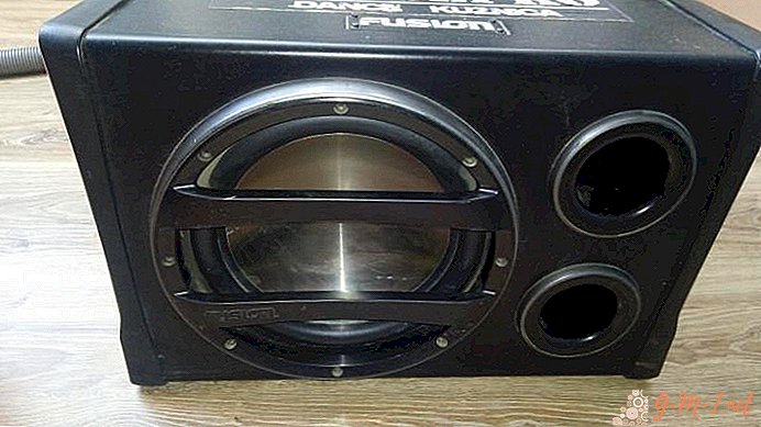 How to connect a subwoofer and speakers to an amplifier