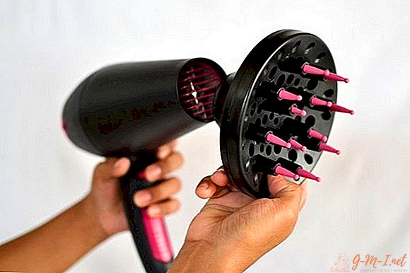 How to use a hairdryer diffuser