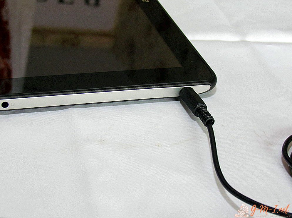 How to charge the tablet