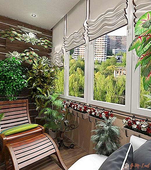 How to turn a balcony from a warehouse of unnecessary things into usable space