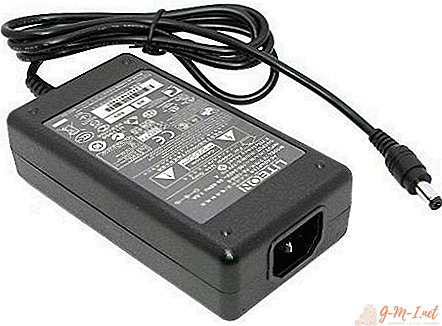 How does the TV power supply