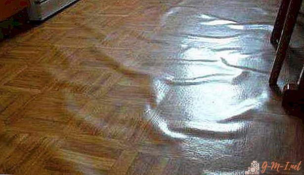 How to smooth linoleum on the wave floor