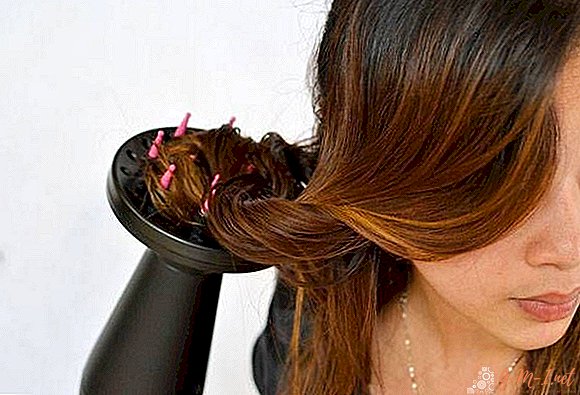 How to make curls a hairdryer