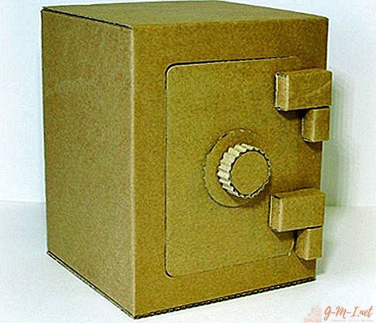 How to make a cardboard safe