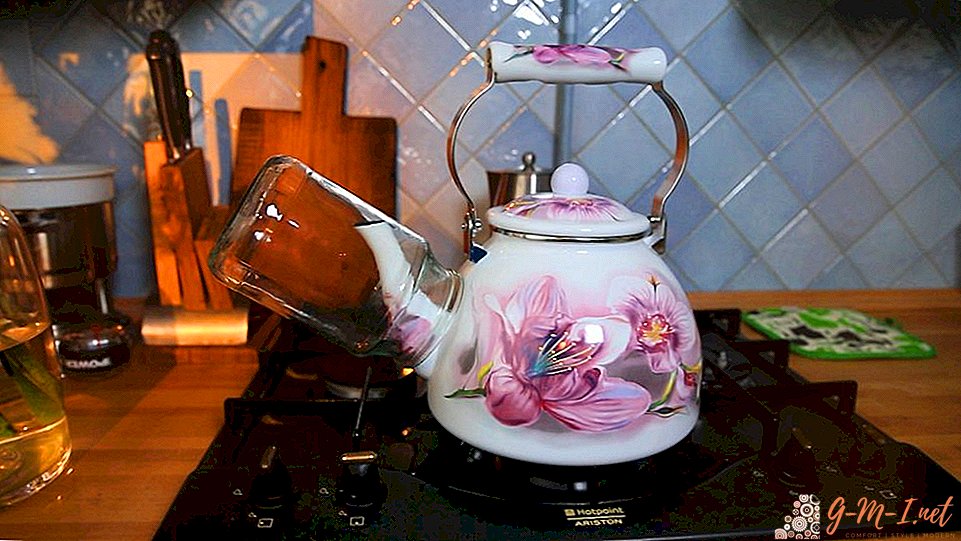 How to sterilize cans on a teapot