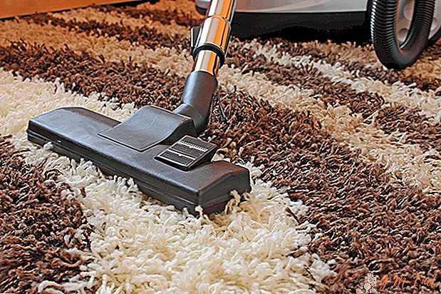 How to care for a carpet at home
