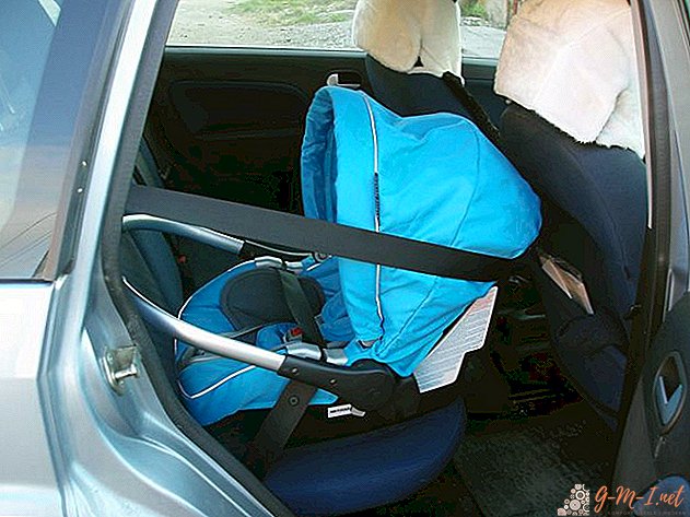 How to install a cradle in a car