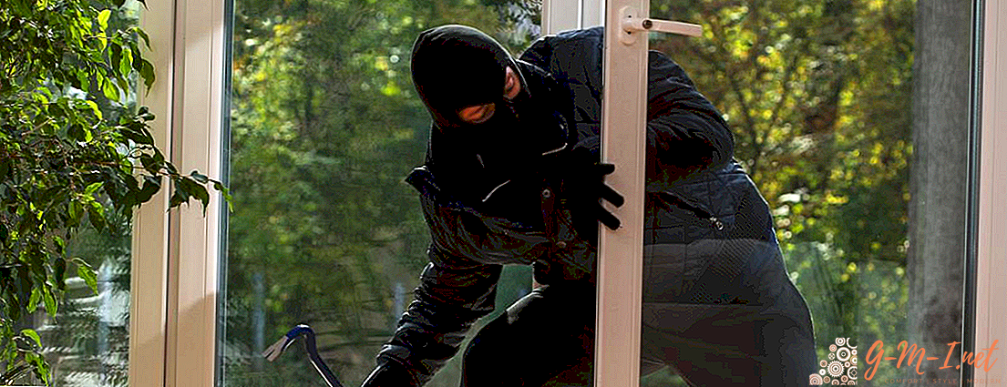 What windows are most often broken by burglars