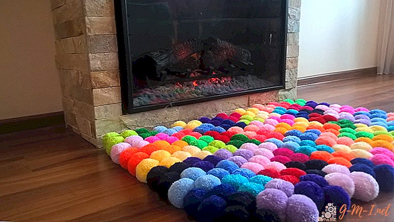 Do-it-yourself carpet of pompons