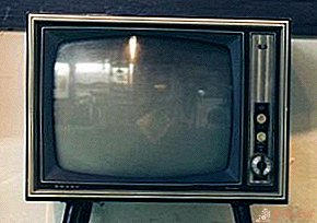 kuda-sdat-starij-televizor-za-dengi.jpg
