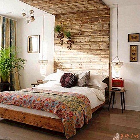Laminate on the wall in the bedroom interior