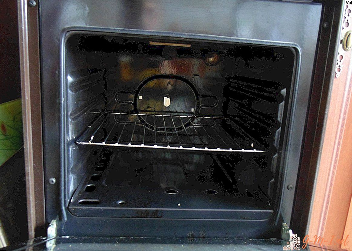 El horno en la estufa eléctrica no funciona.