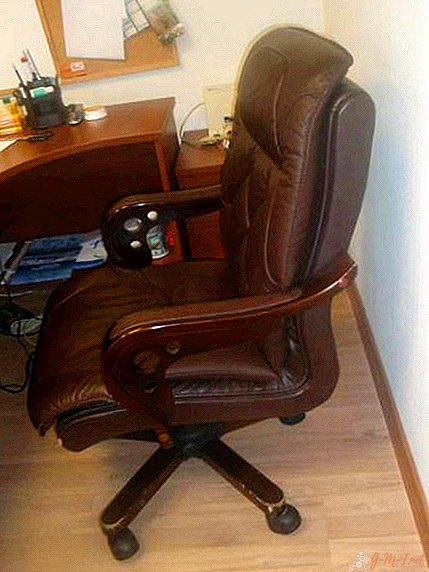 Cadeira de escritório vai para baixo: como consertá-lo