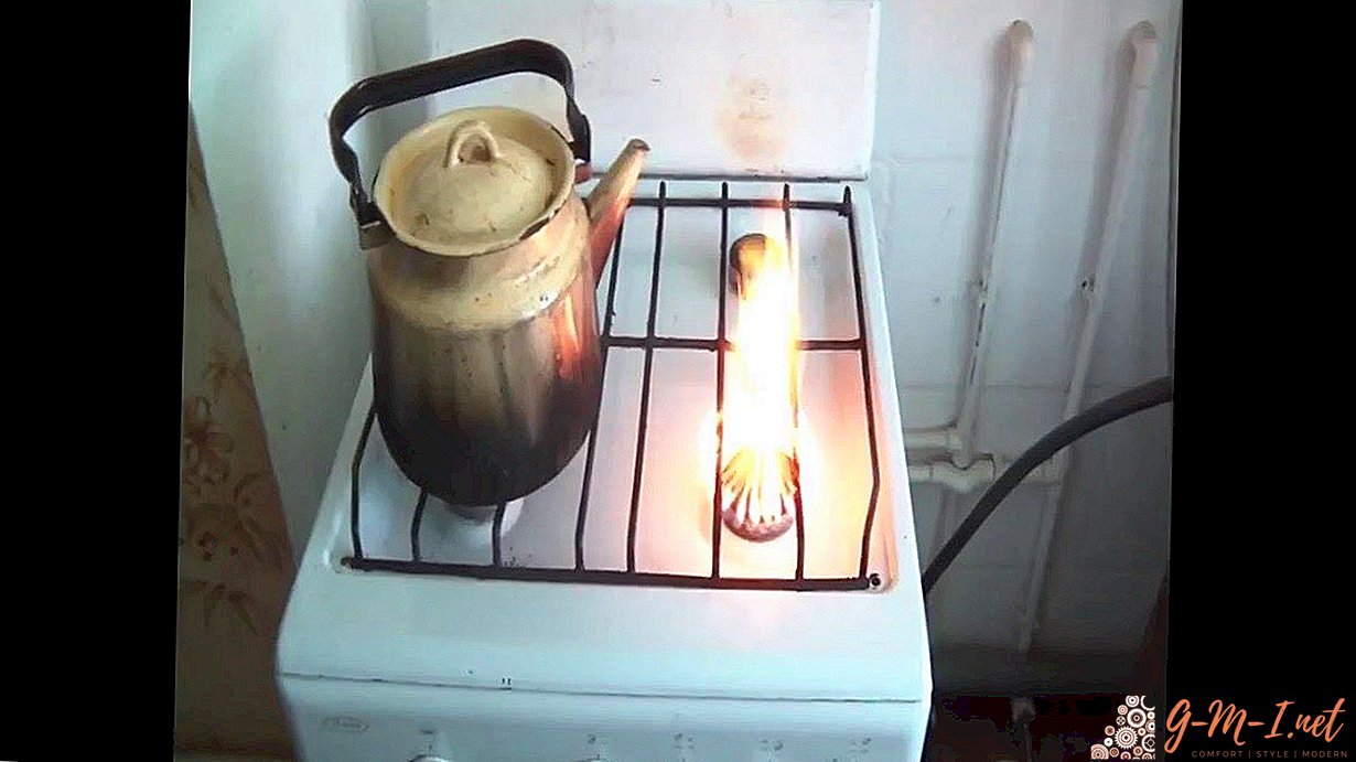 Why smokes a gas stove from a gas cylinder