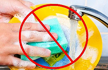 De ce nu poți spăla vasele cu bureți