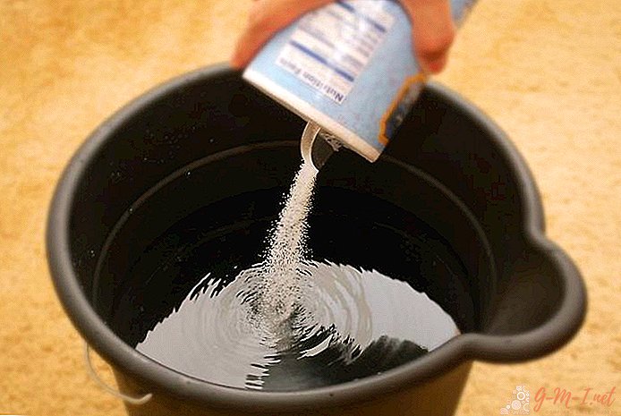 Pourquoi est-il utile de laver le sol avec du sel?
