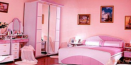 غرفة نوم وردية