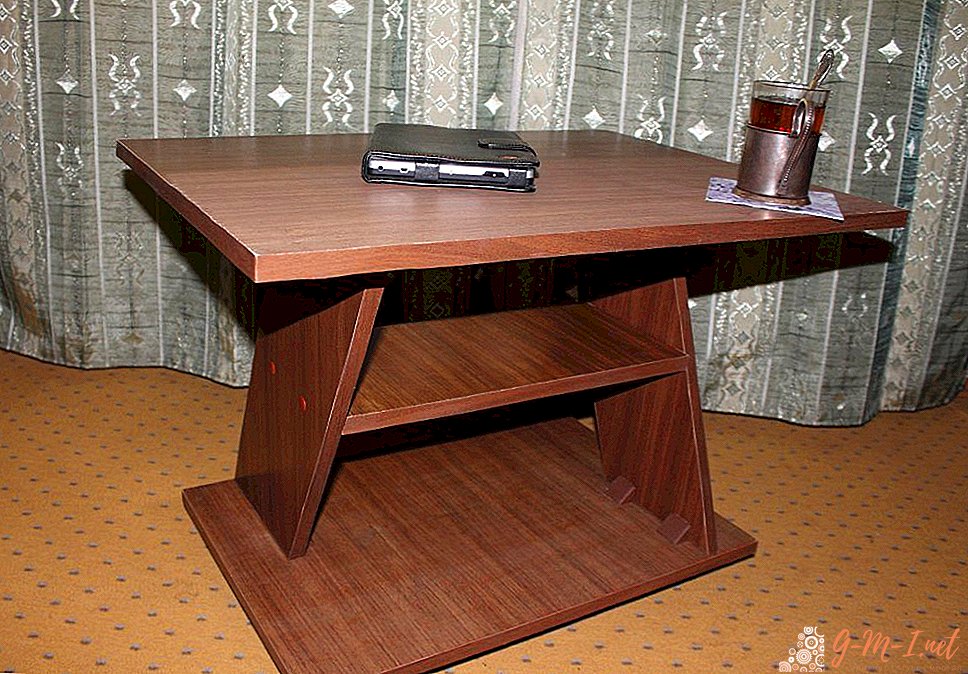 DIY Spanplatten Tisch
