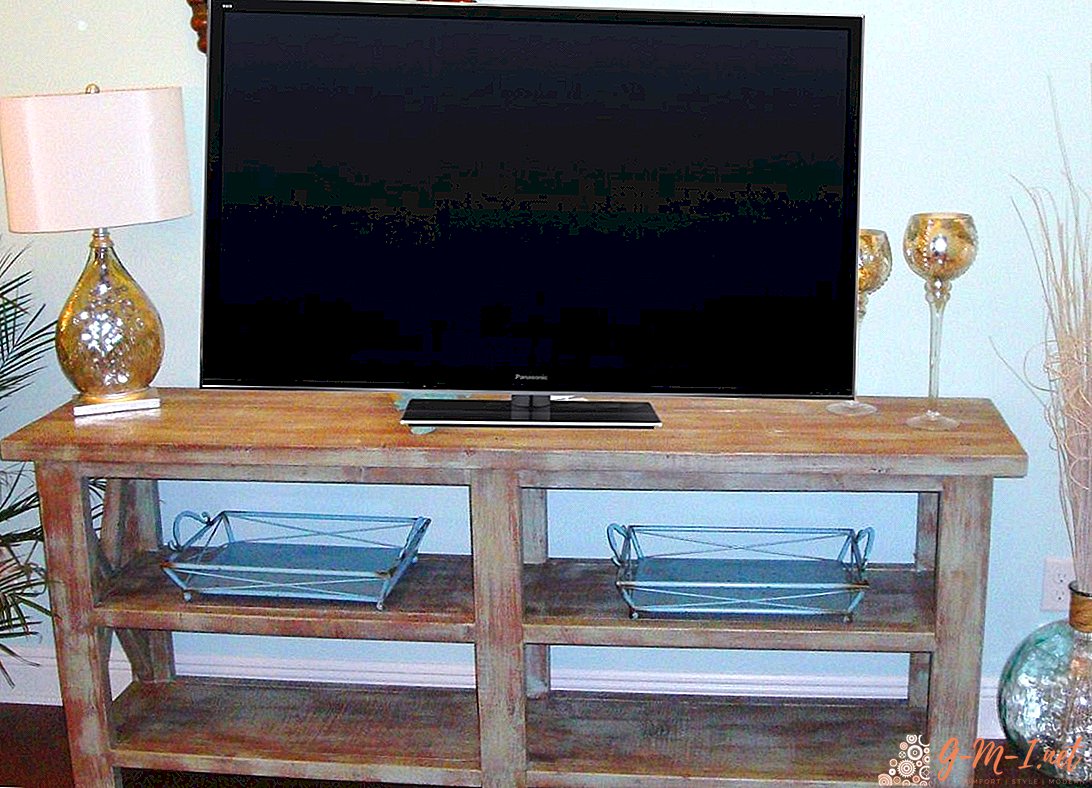 DIY TV table