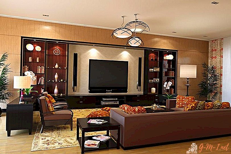 TV no interior da sala de estar, foto
